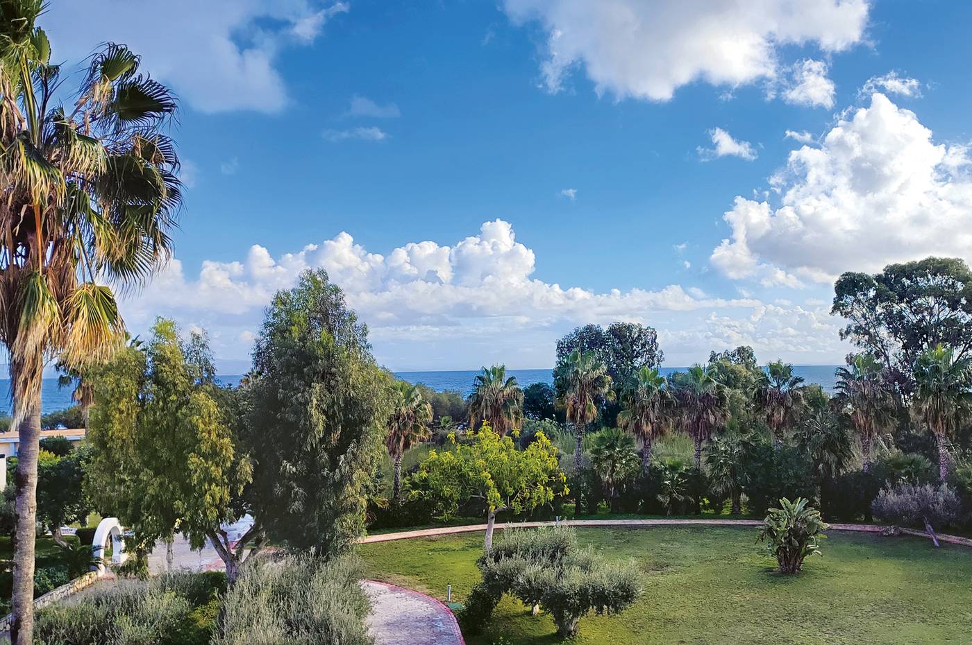 Atlantis-Hotel-Room-85