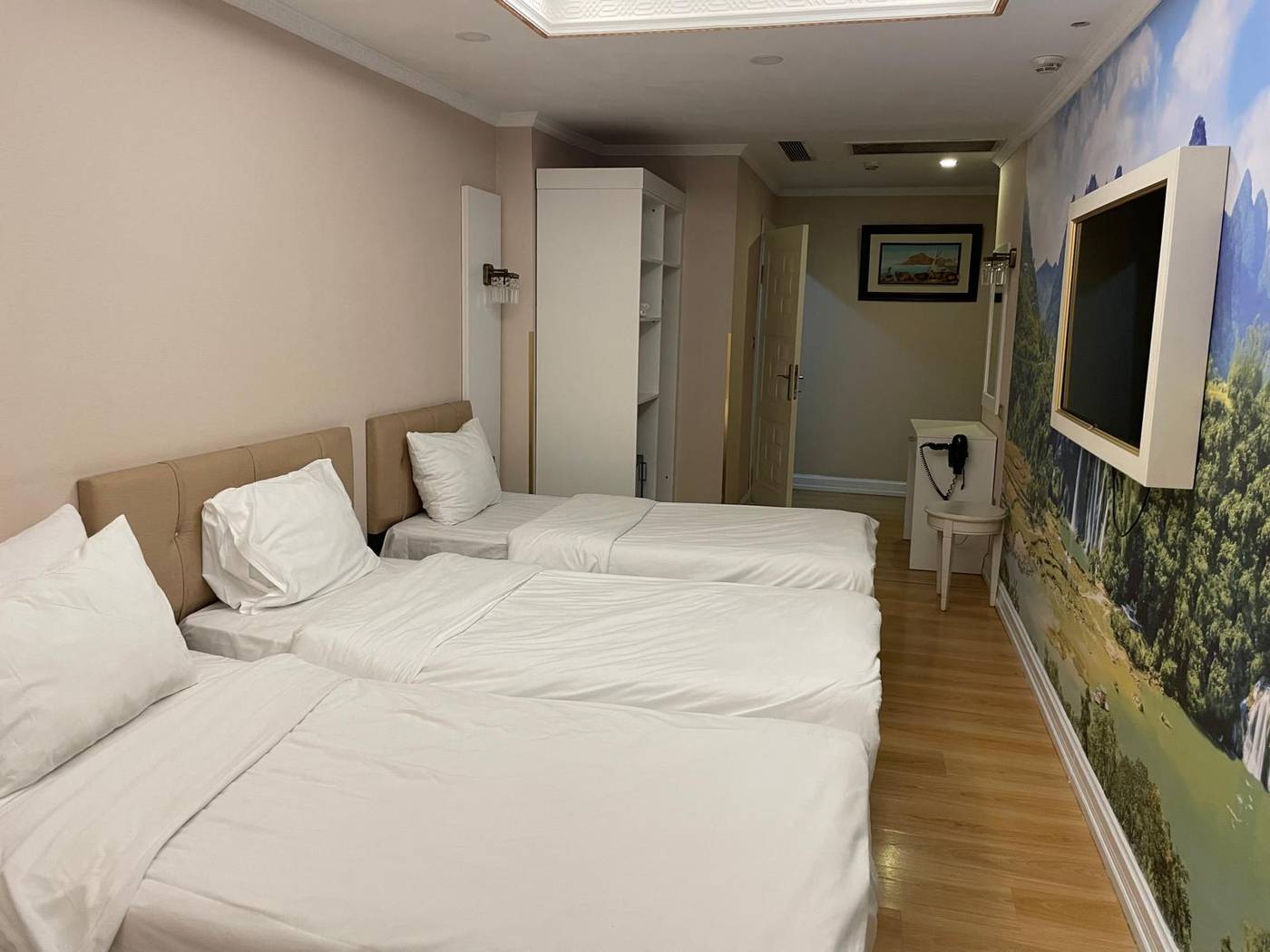 Grand-Naki-Hotel-Room-32