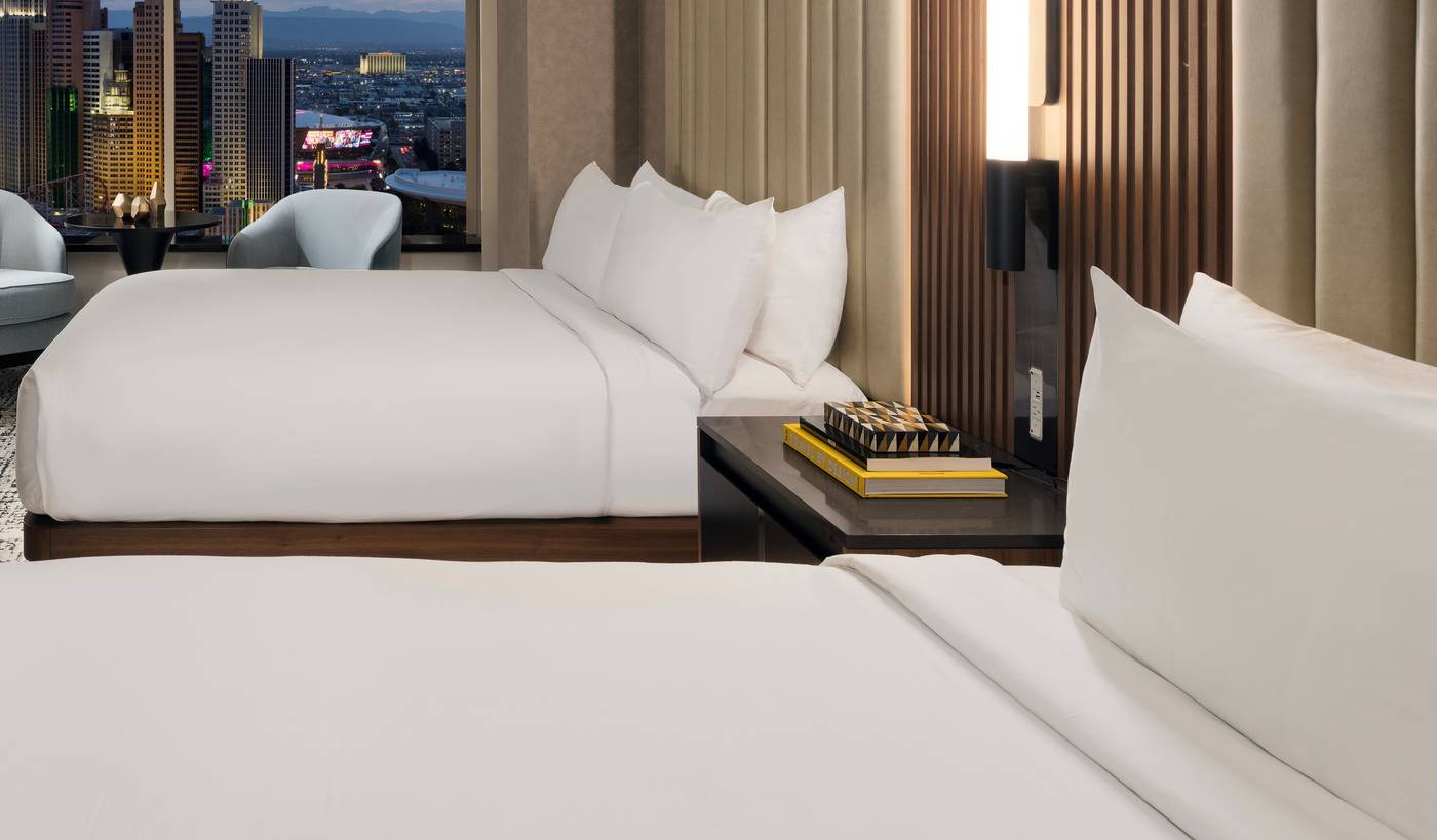 MGM-Grand-Hotel---Casino-Room-45