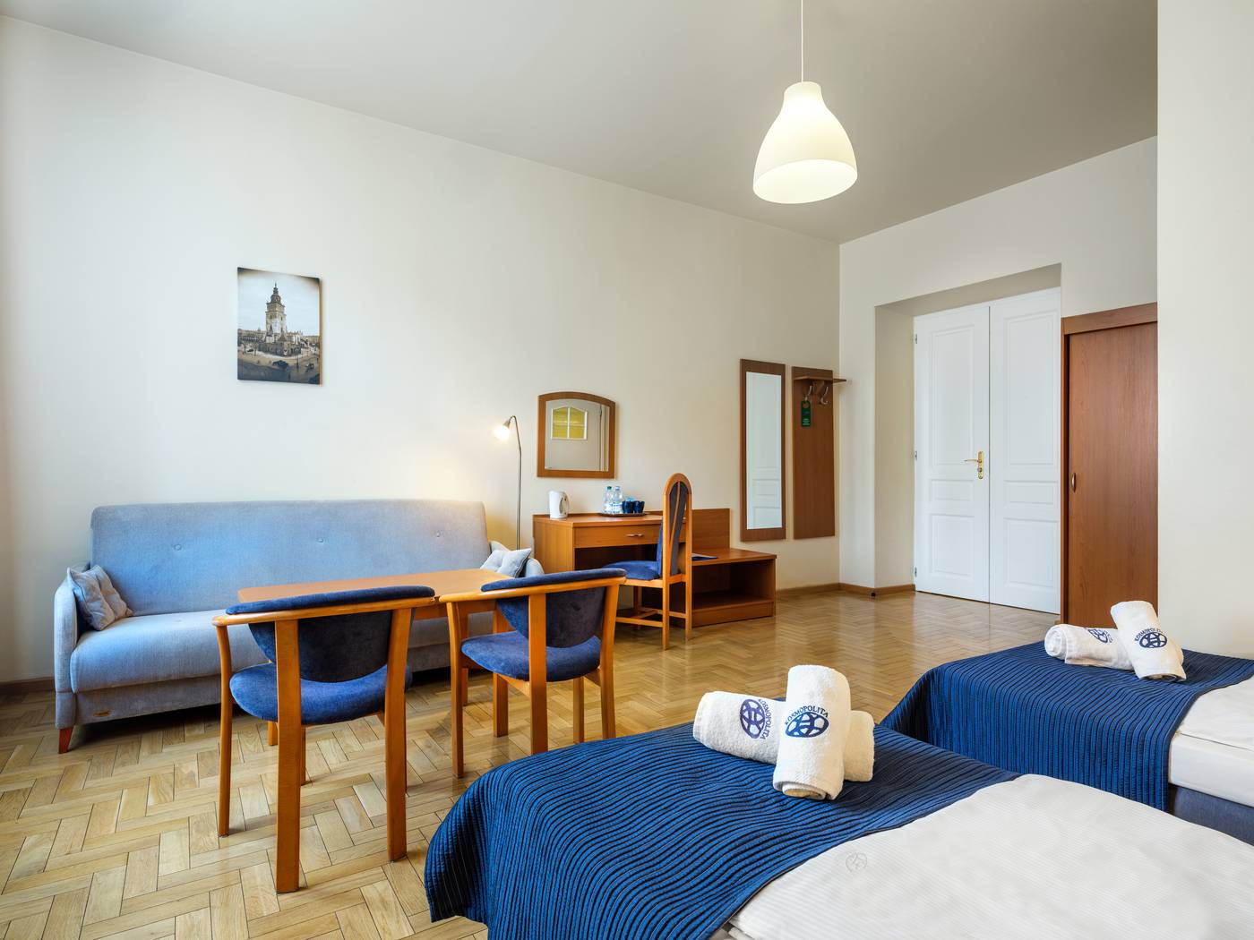 Kosmopolita-Rooms---Apartments-Room-21