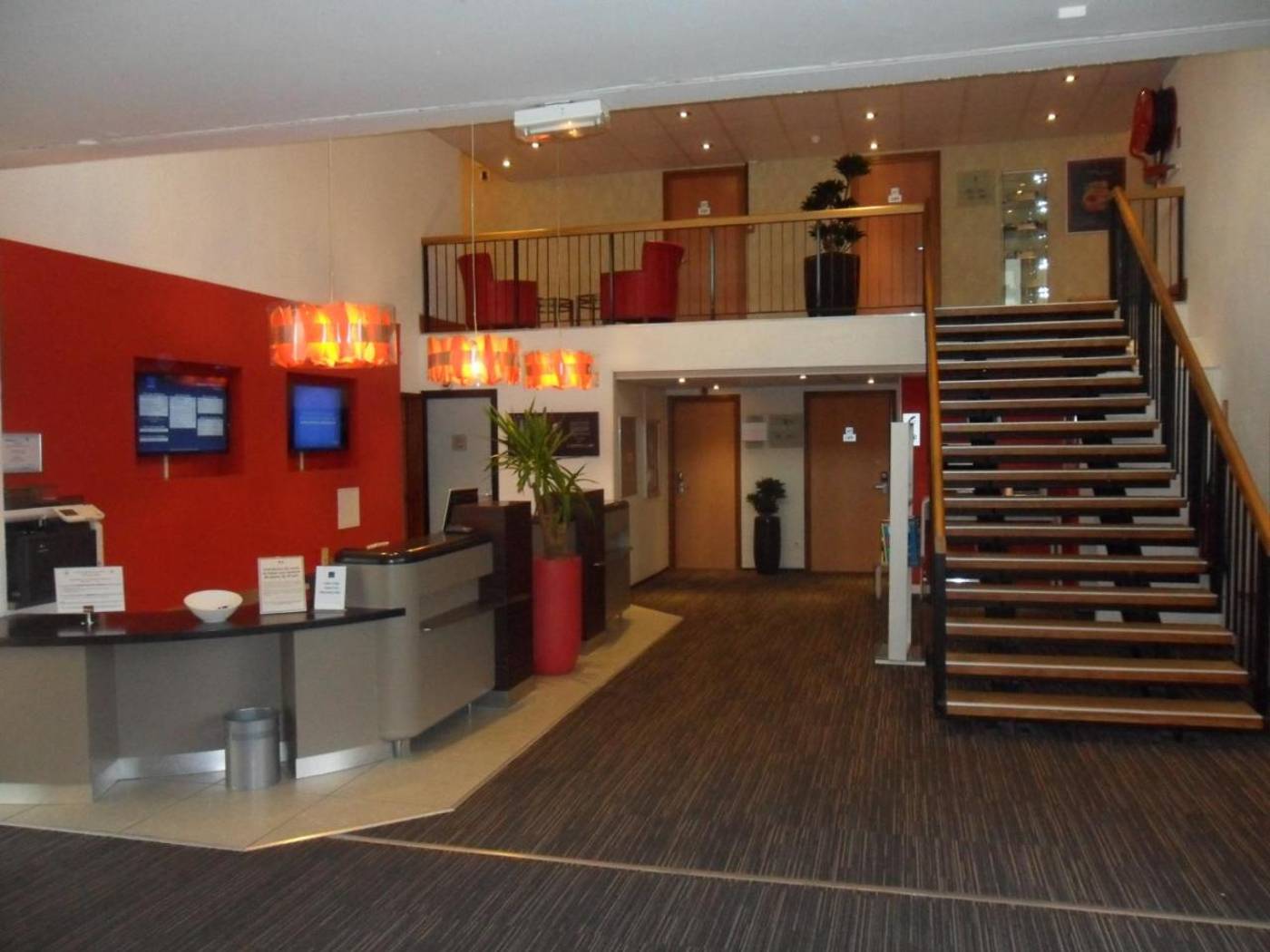 Novotel Amiens Pôle Jules Verne-France-BOVES-Lobby-7