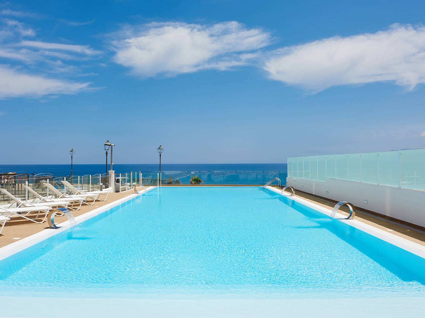 Marina-di-Petrolo-Hotel---SPA-Pool-55