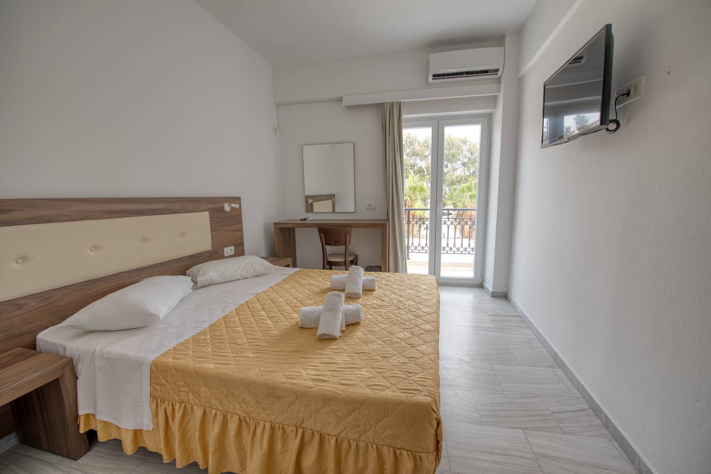 Hotel Santorini-Greece-CYCLADES-Room-10