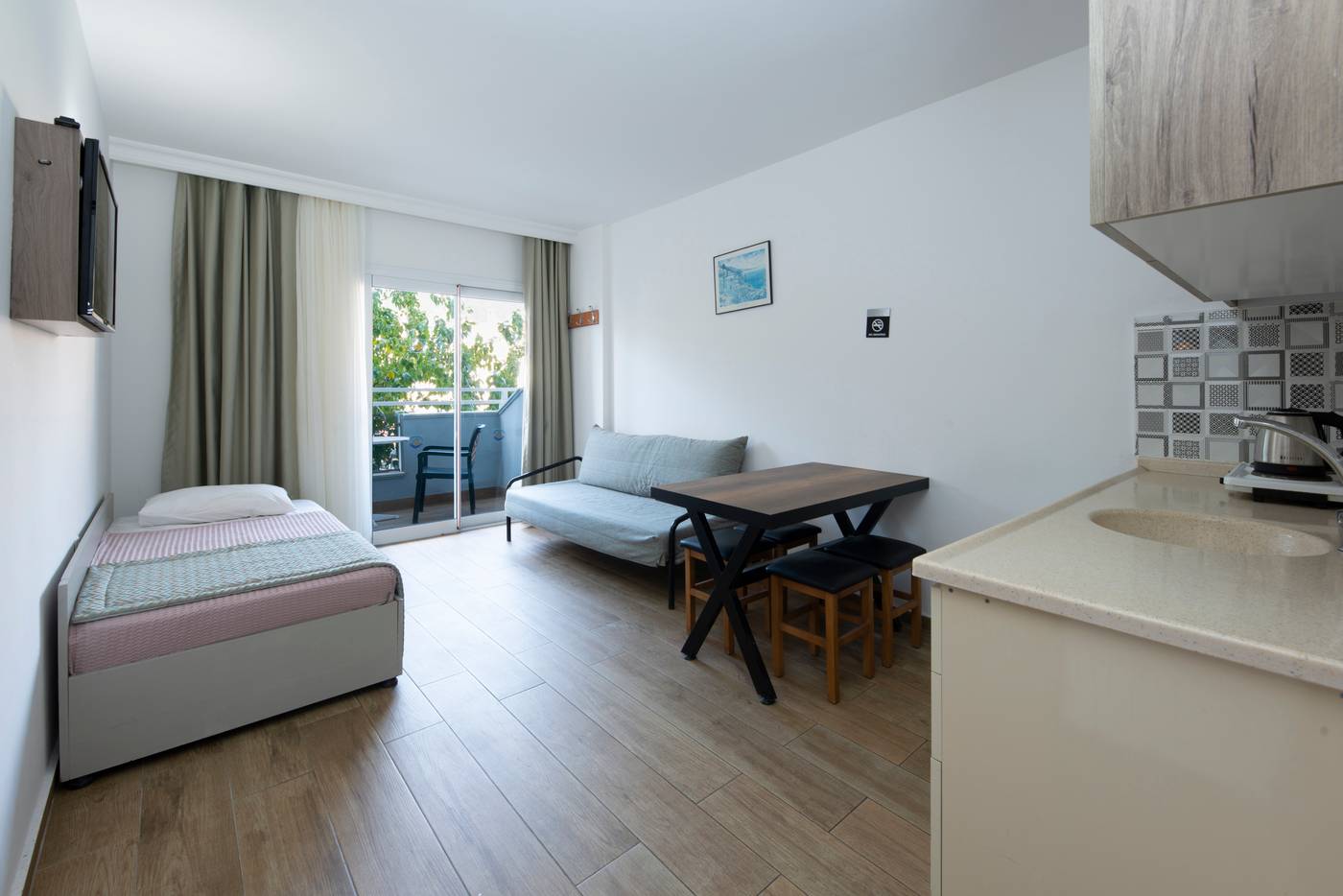 Golden-Orange-Apart-Hotel-Room-29