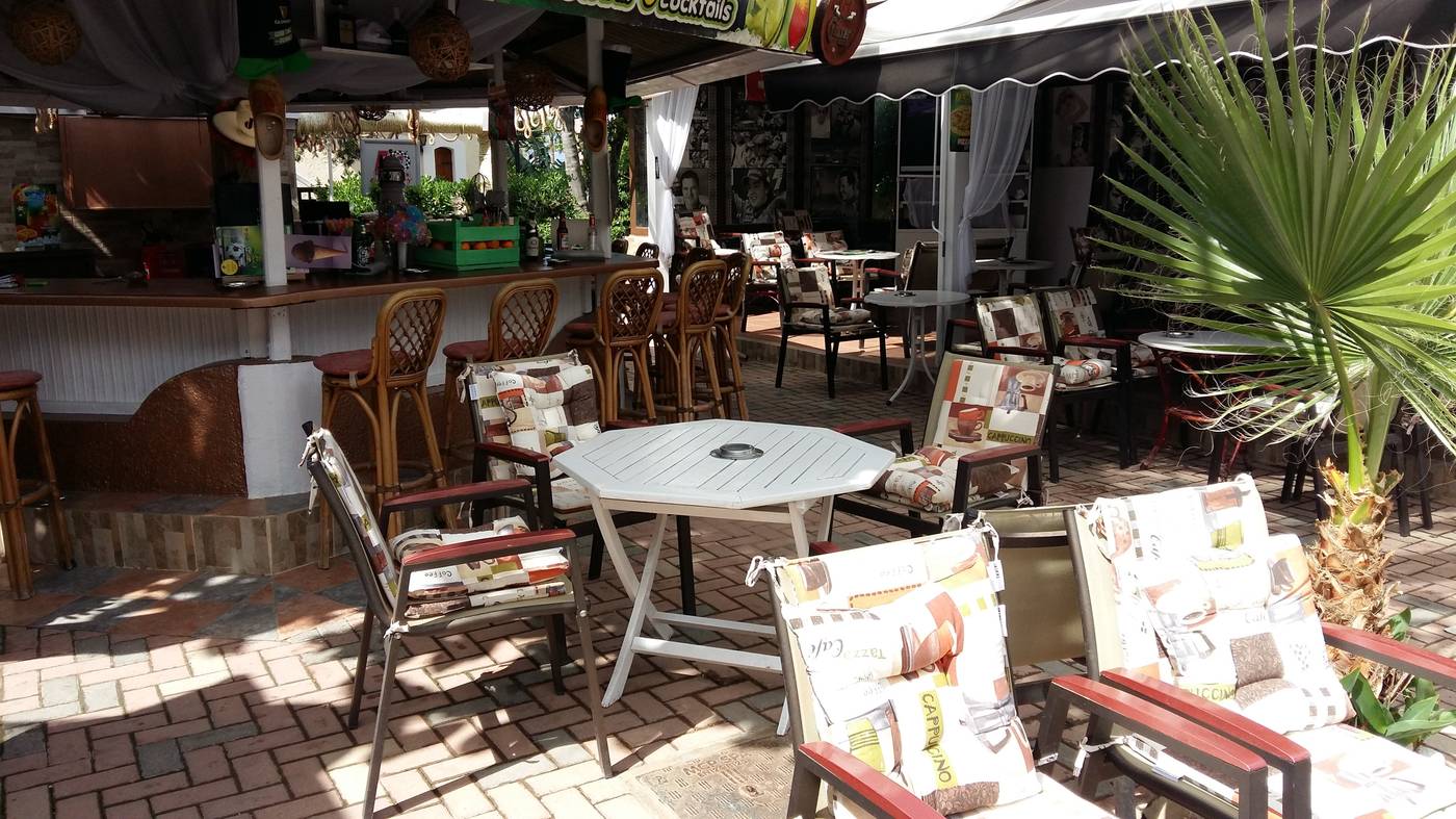 Malia-Studios-Apartments-Bar-21