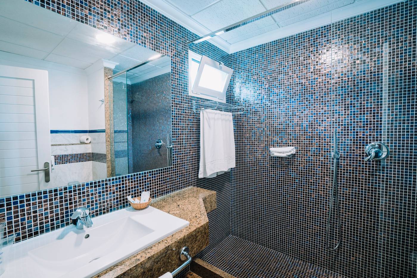 Park-Club-Europe-Room-43