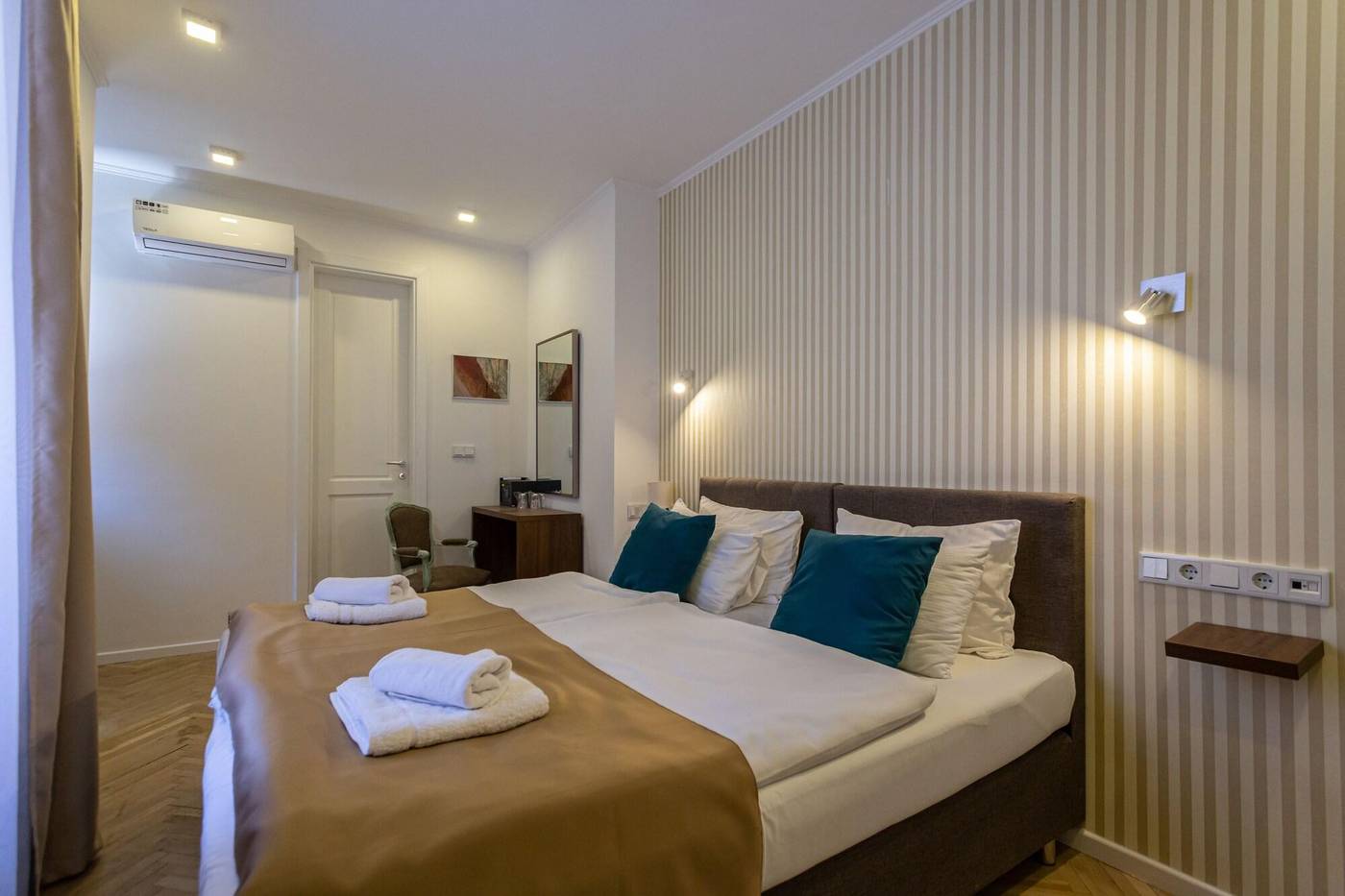 Hotel Petrakija-Bosnia & Herzegovina-Sarajevo-Room-9