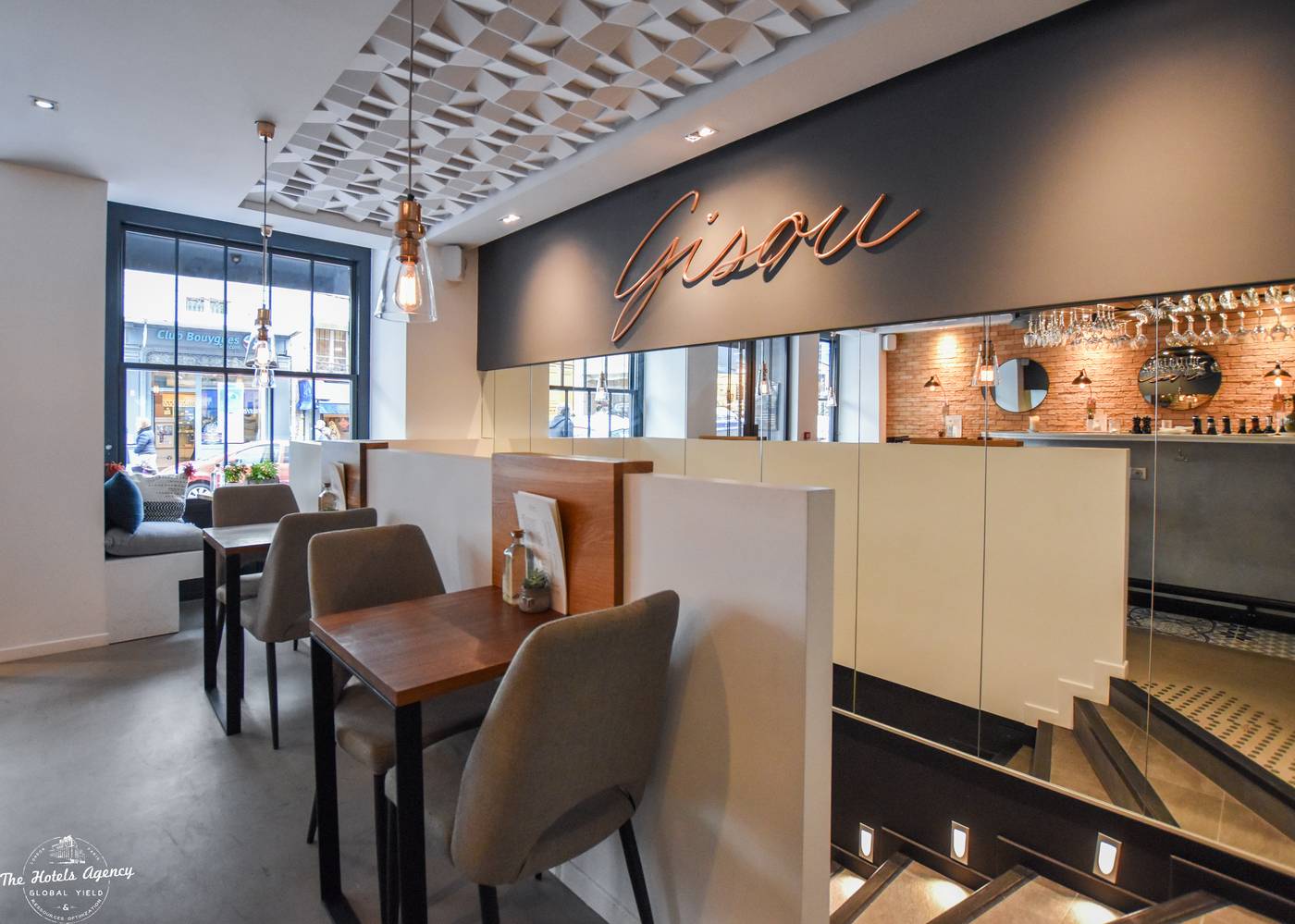 29-Lepic-Montmartre-Bar-10