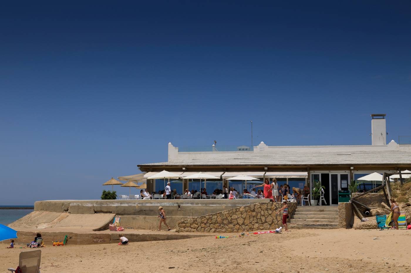 Playa-de-la-Luz-Restaurant-16
