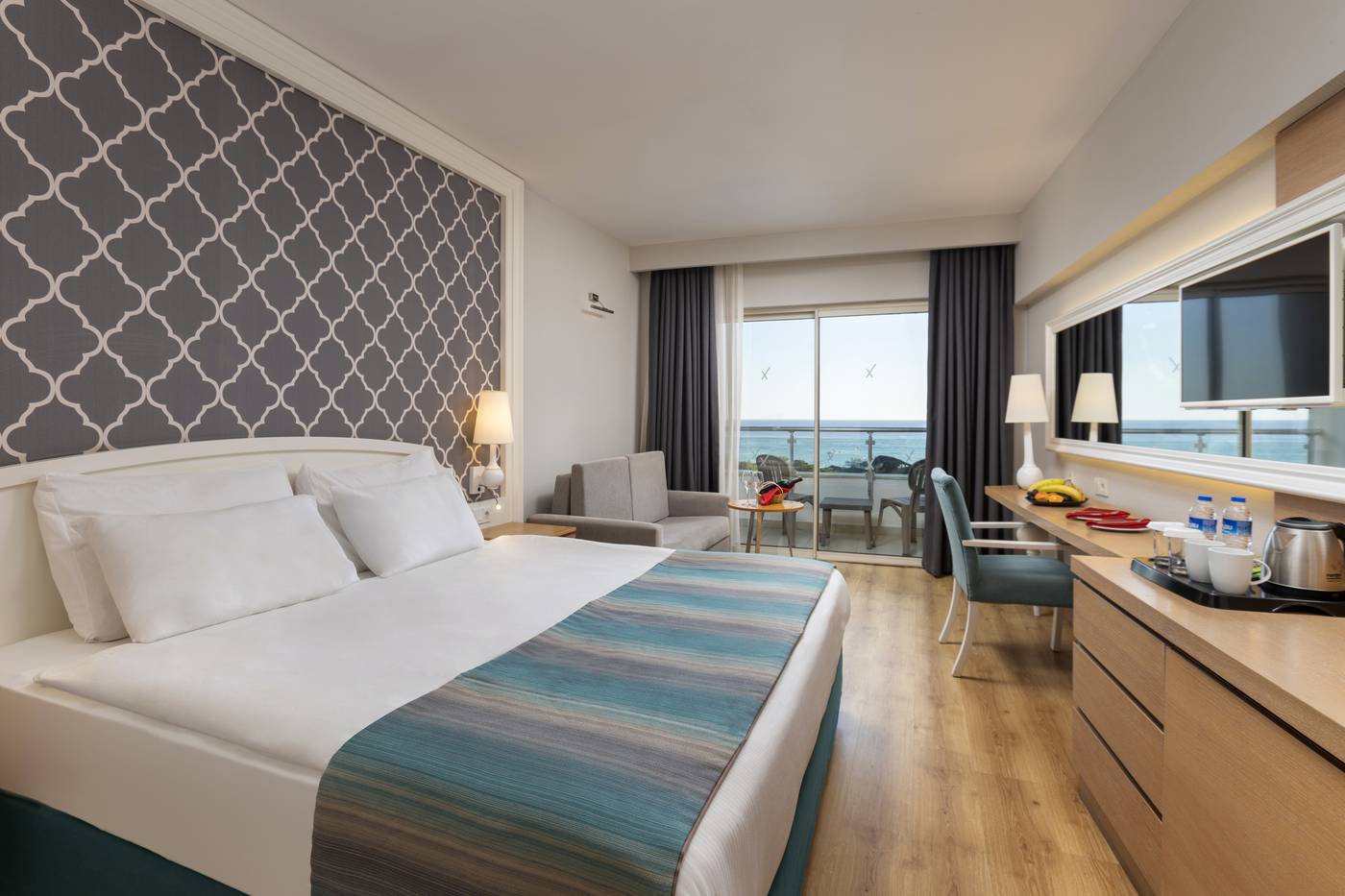 Sherwood-Exclusive-Lara-Room-27