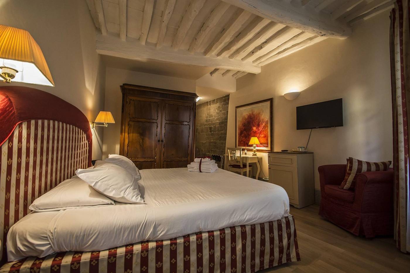 Palazzo-Busdraghi--Depoca-Room-7