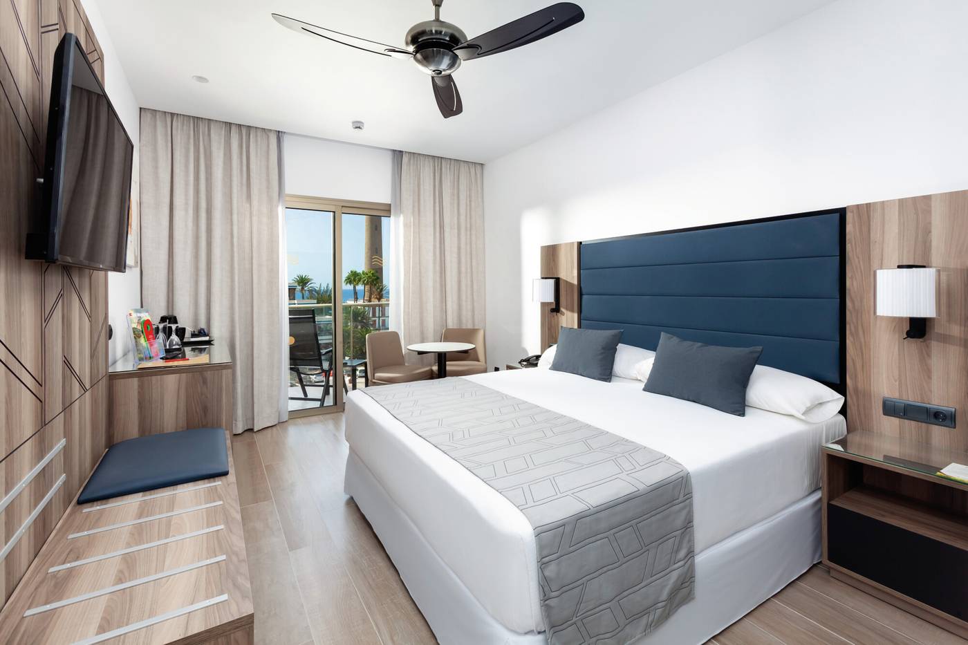 Riu-Palace-Oasis-Room-18