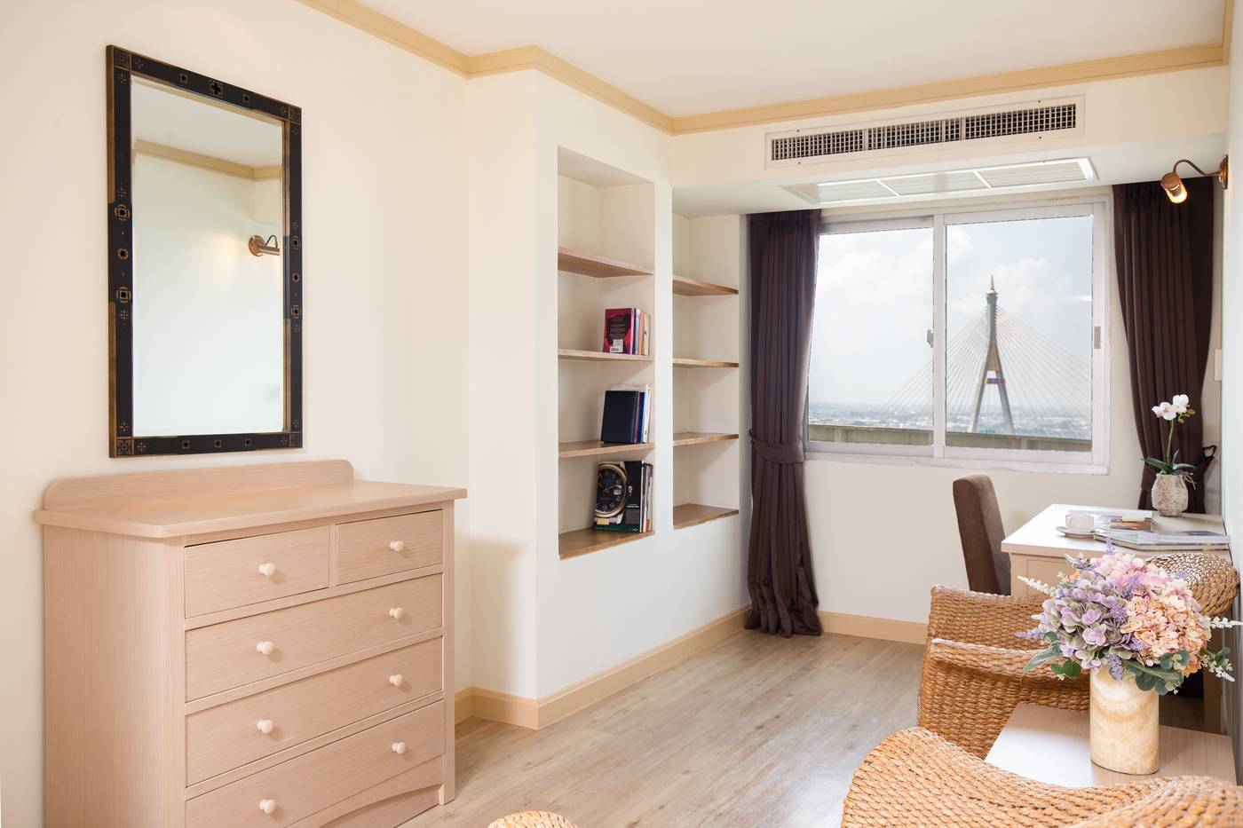 Riverfront-Bangkok-Room-25