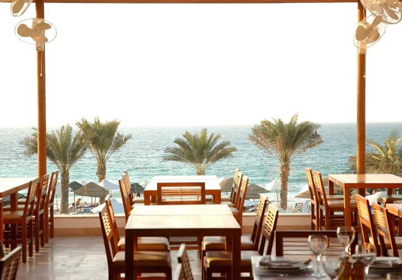 Dubai-Marine-Beach-Resort-and-Spa-Restaurant-76