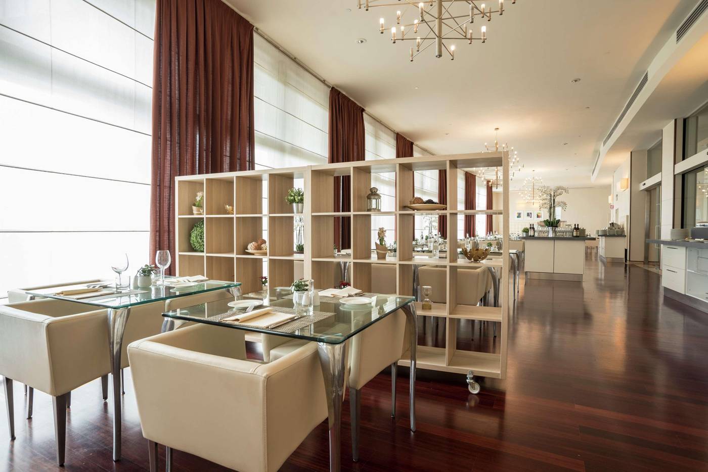 DoubleTree-by-Hilton-Florence-Metropole-Restaurant-43