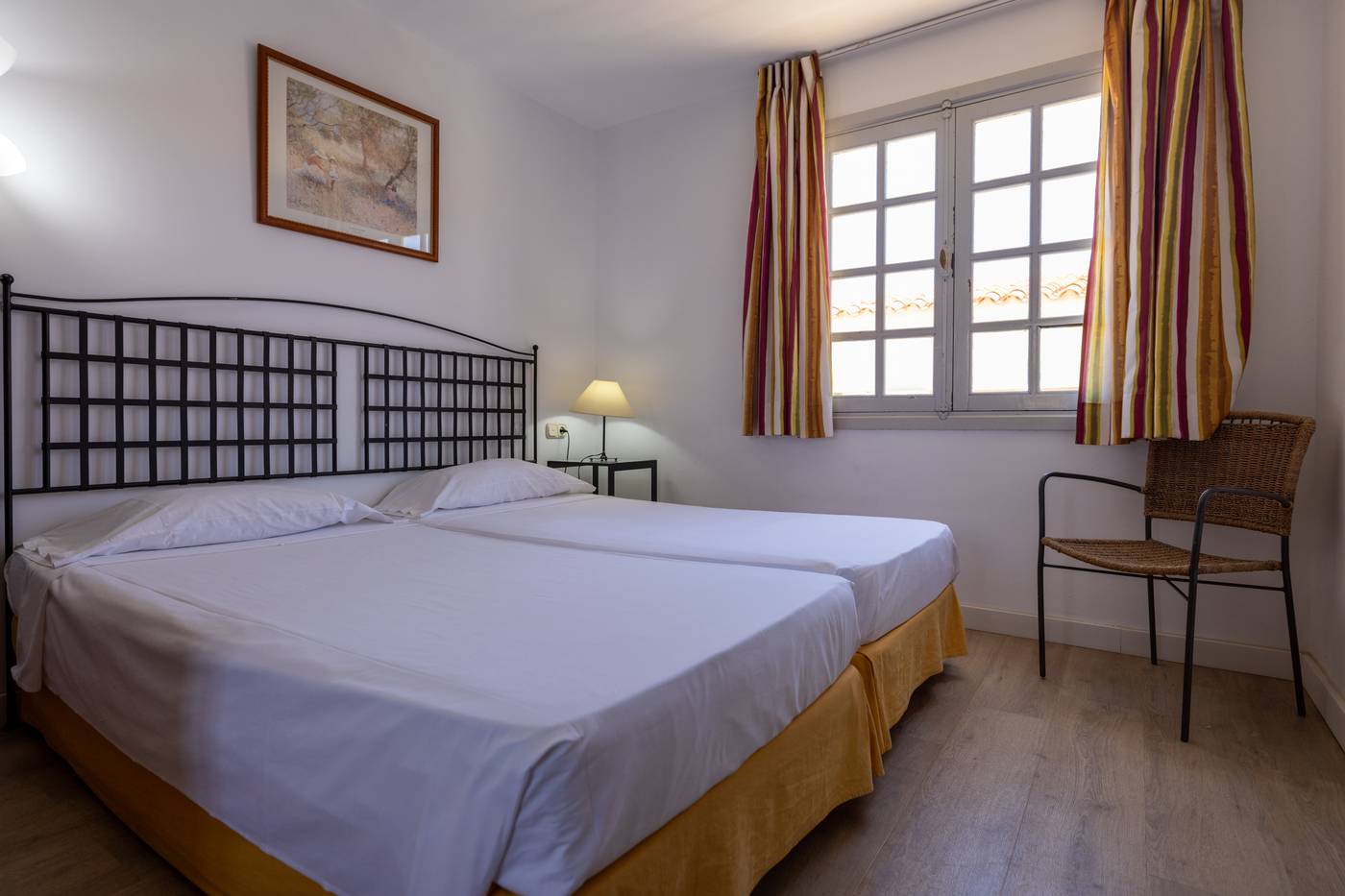 FuentePark-Apartamentos-Room-35