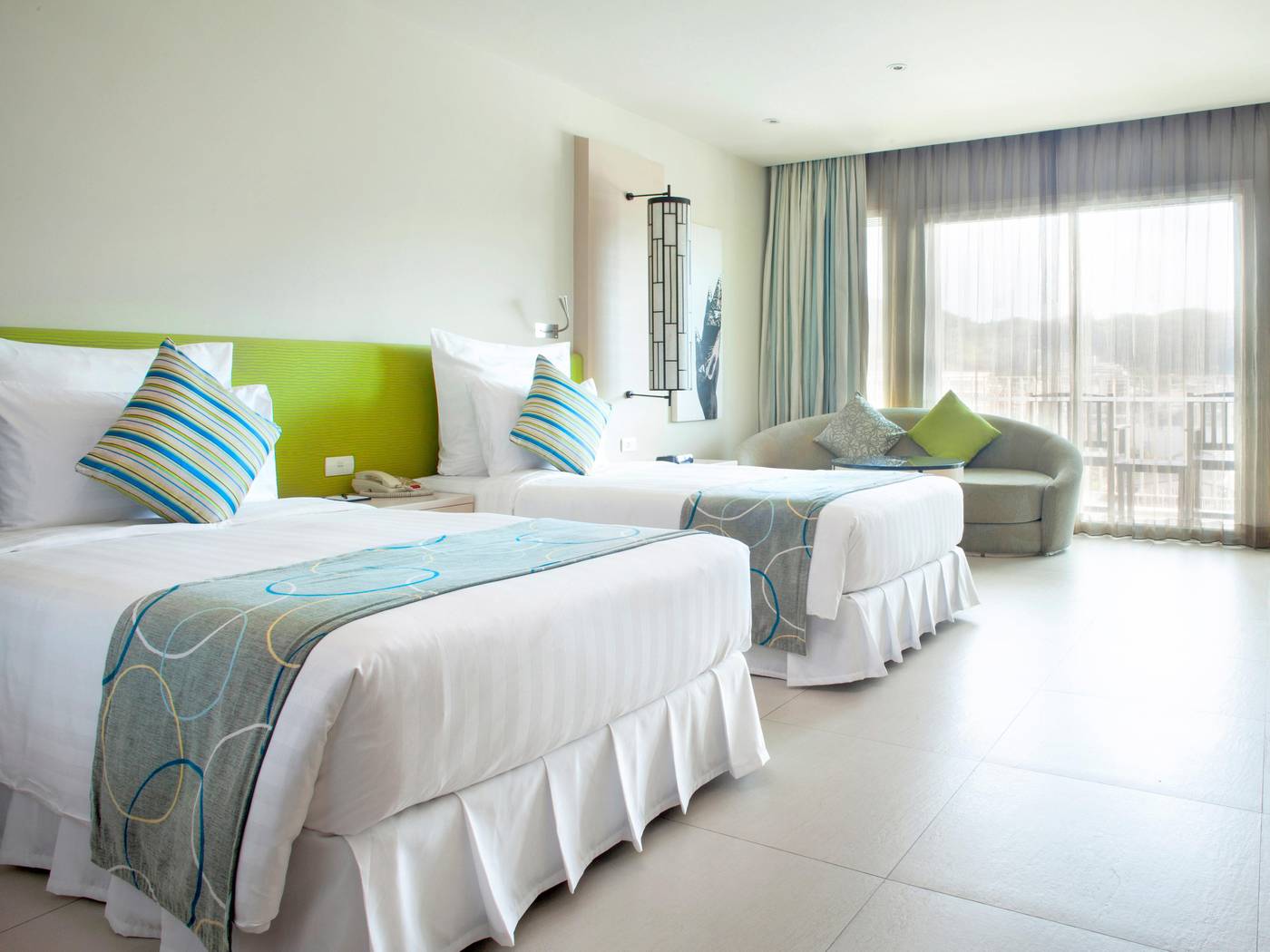 M-Social-Hotel-Phuket-Room-18