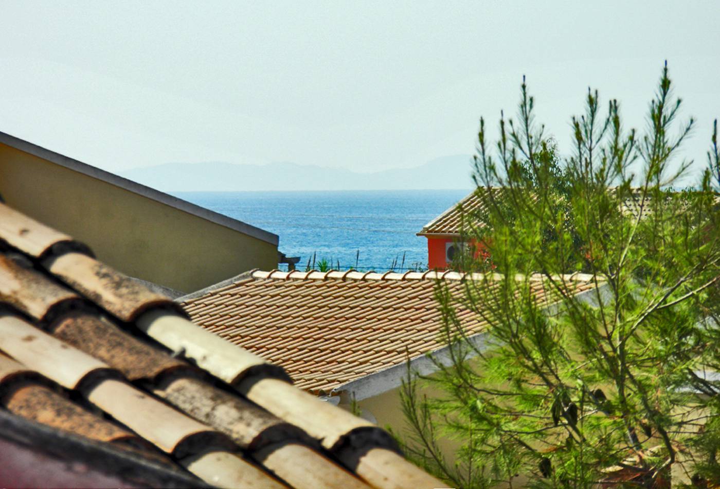 Nireas-Studios---Apartments-Terrace-35