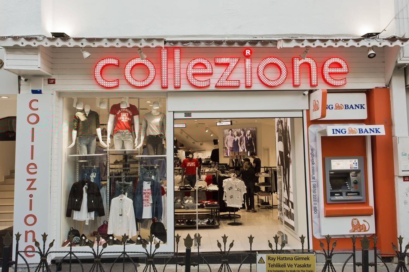 The-Constantine-Hotel-Room-12