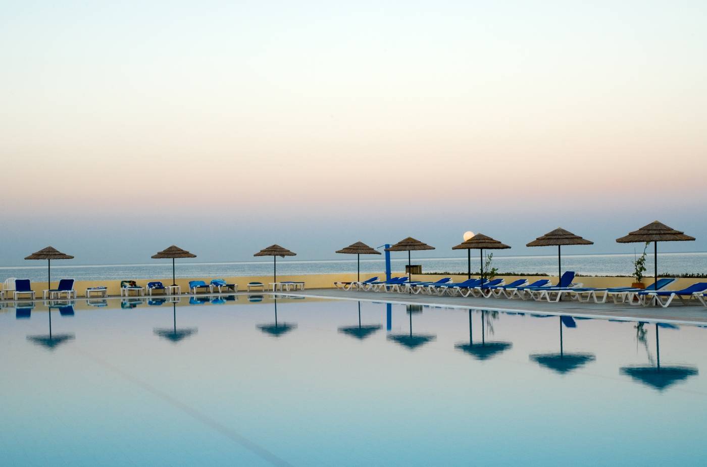 Eden-Roc-Resort-Hotel-Pool-70