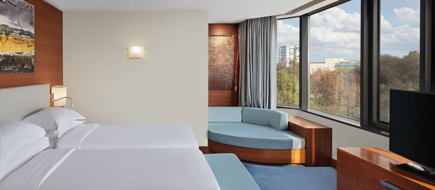 Sheraton-Hotel-Atakoy-Room-29