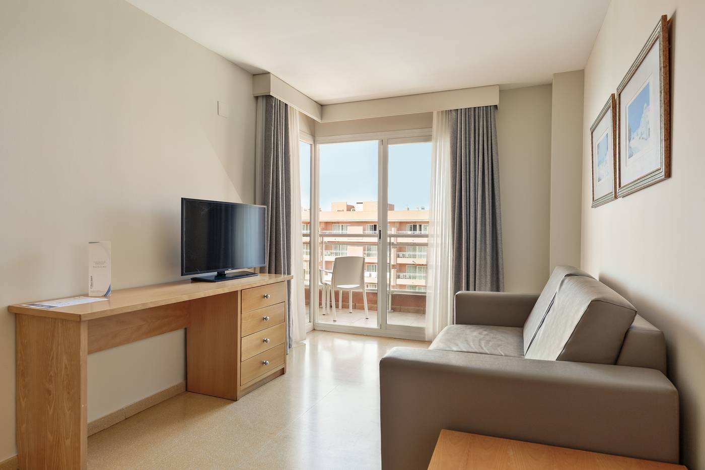 Best-Roquetas-Room-25