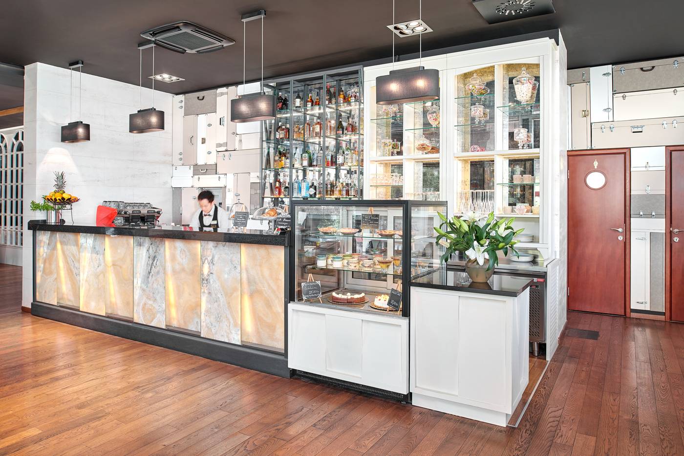 Dioklecijan-Hotel---Residence-Bar-26