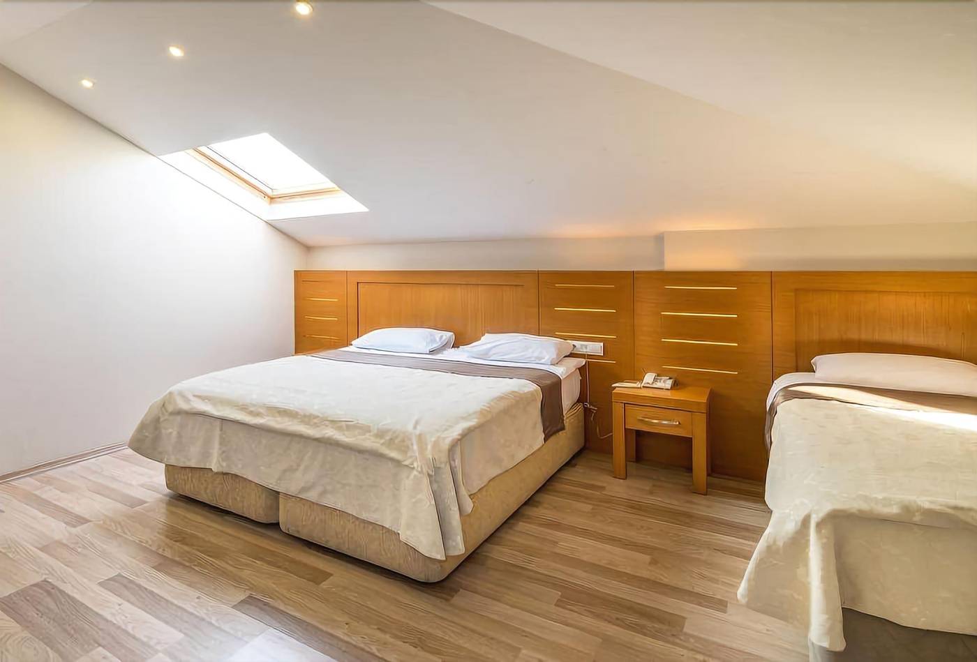 My-Rose-Hotel-Room-24