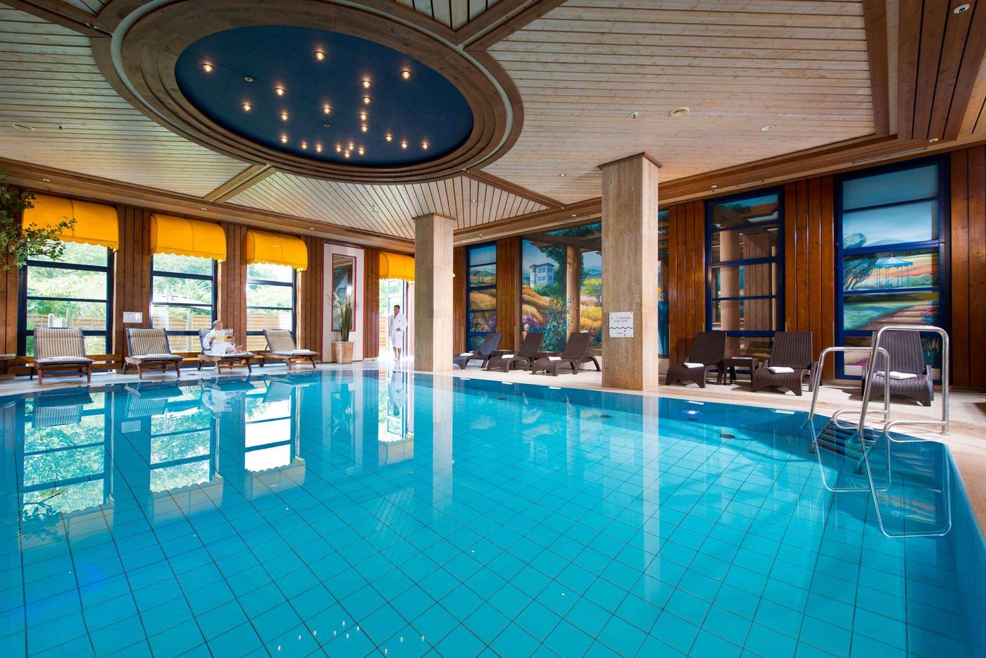 Maritim-Hotel-Bonn-Pool-59