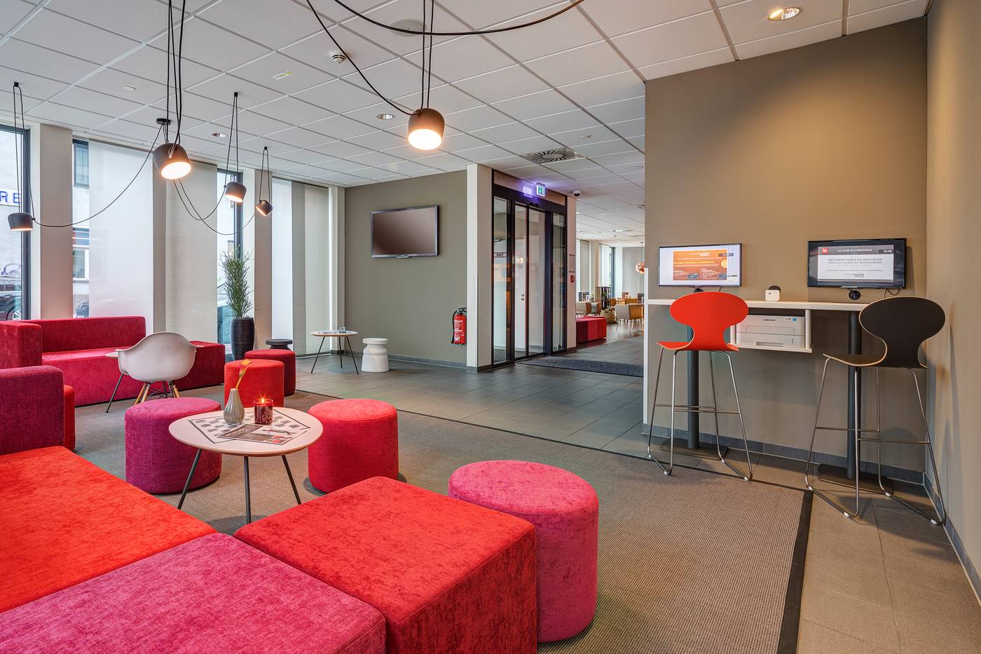 ibis-Muenchen-City-Sued-Lobby-14