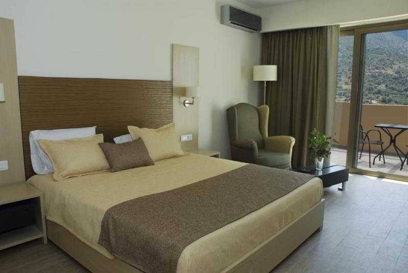 Filion-Suites-Resort---Spa-Room-31