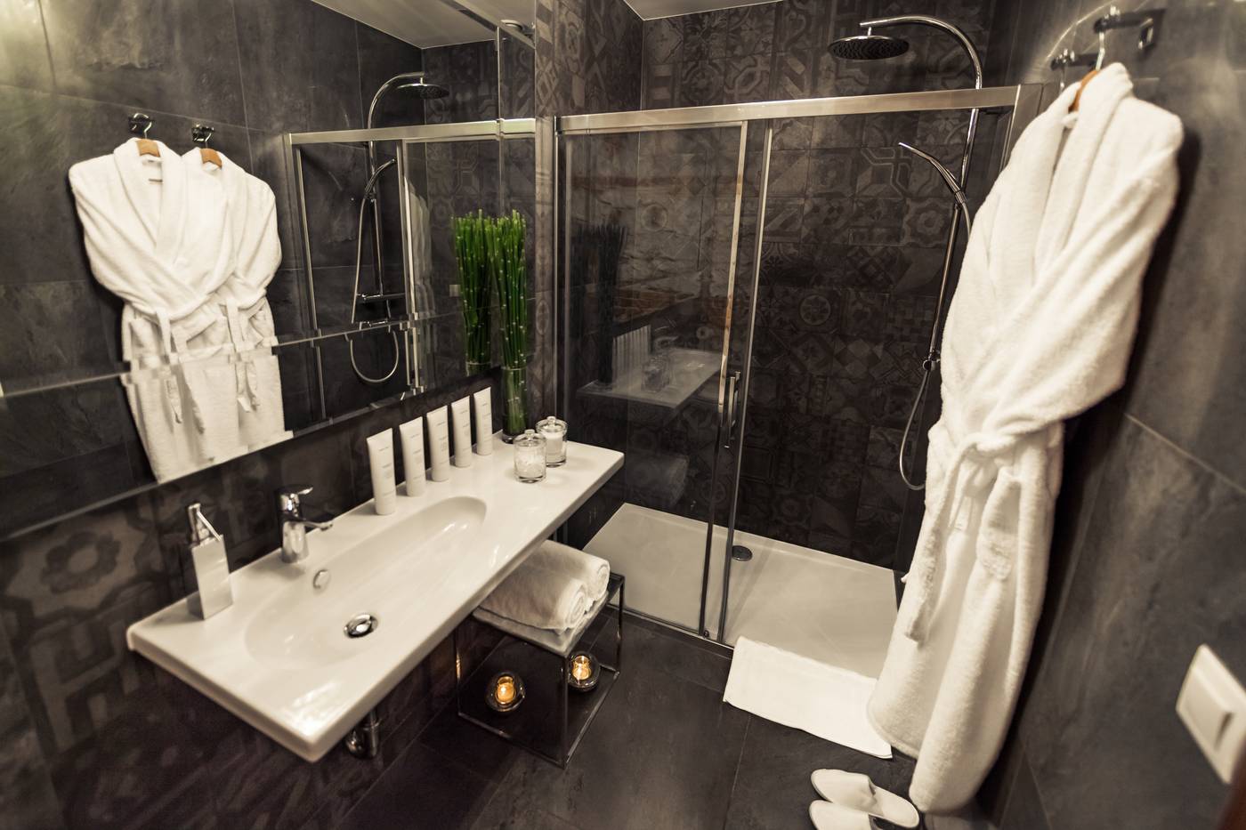 Queen-Boutique-Hotel-Sports-and-Entertainment-34