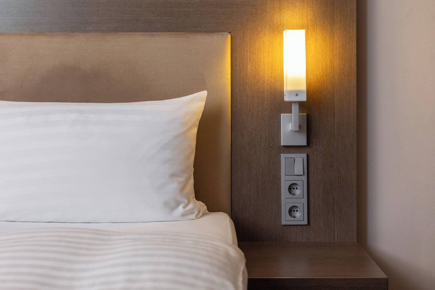 IntercityHotel-Berlin-Airport-Area-North-Room-23