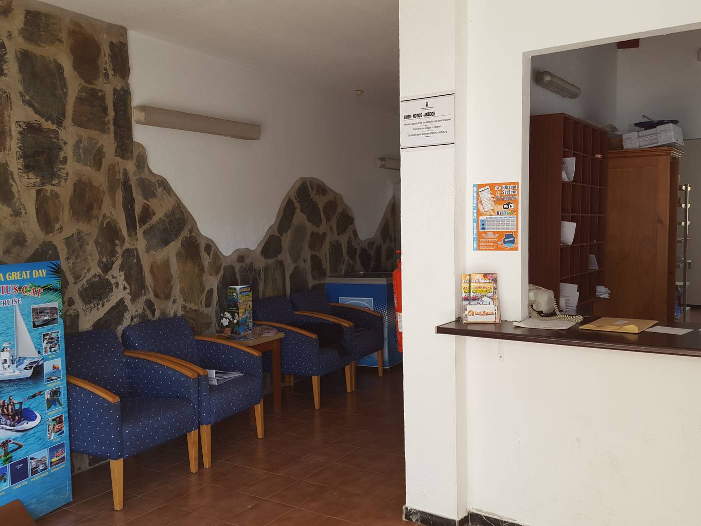 Solana-Lobby-14