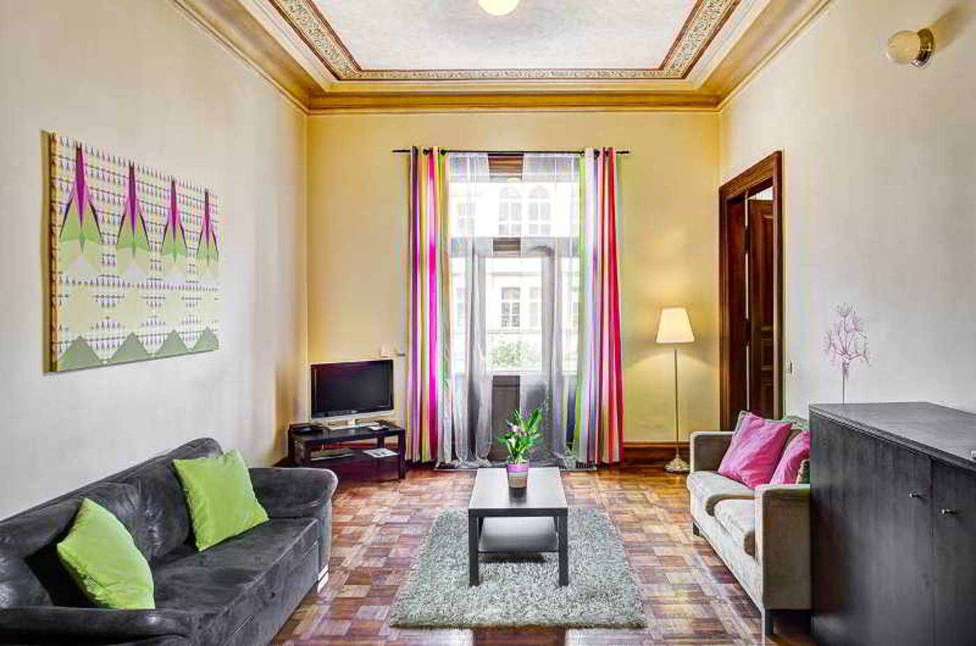 The-Art-House-Room-10