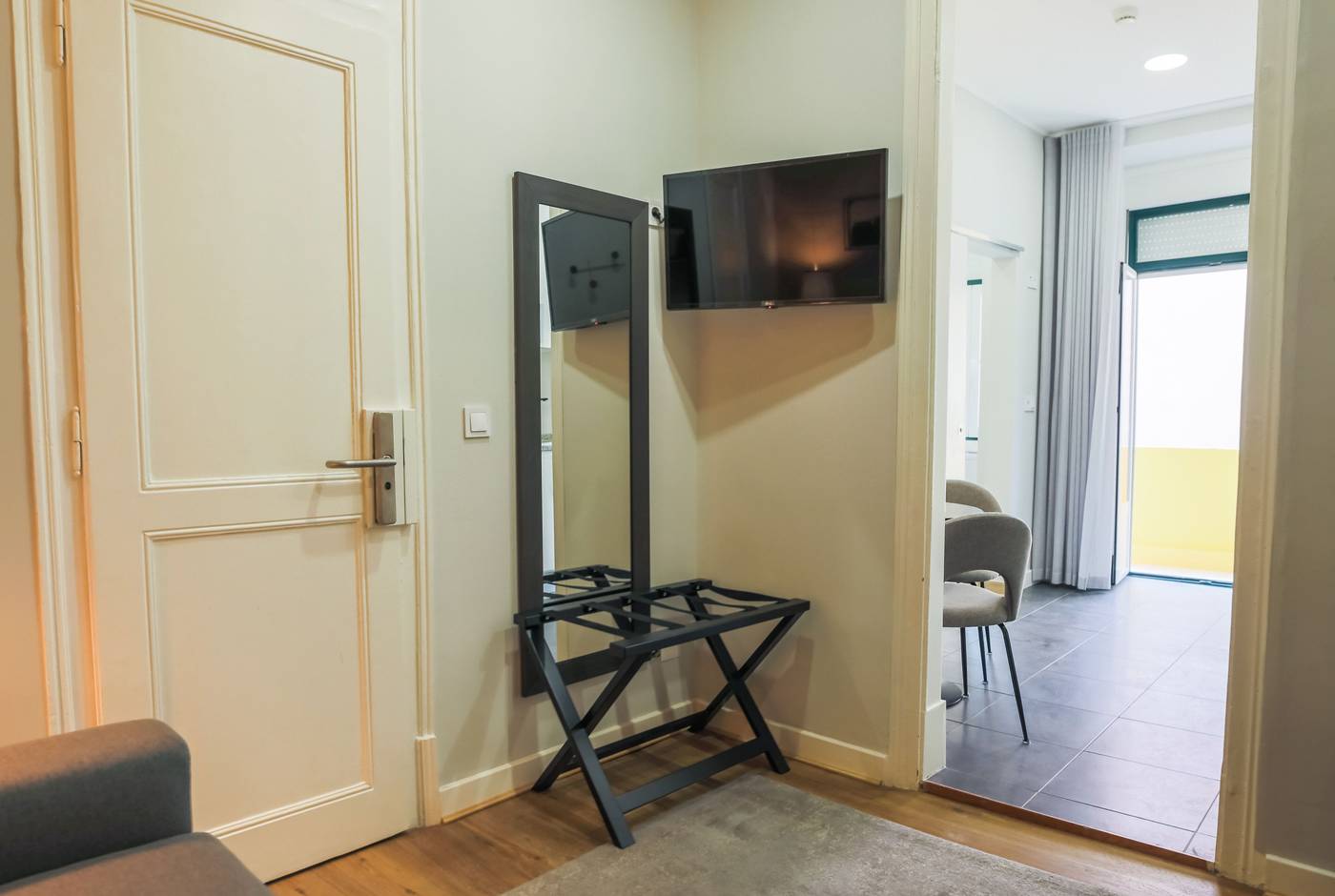 Lisboa-85-by-Ridan-Hotels-Room-17