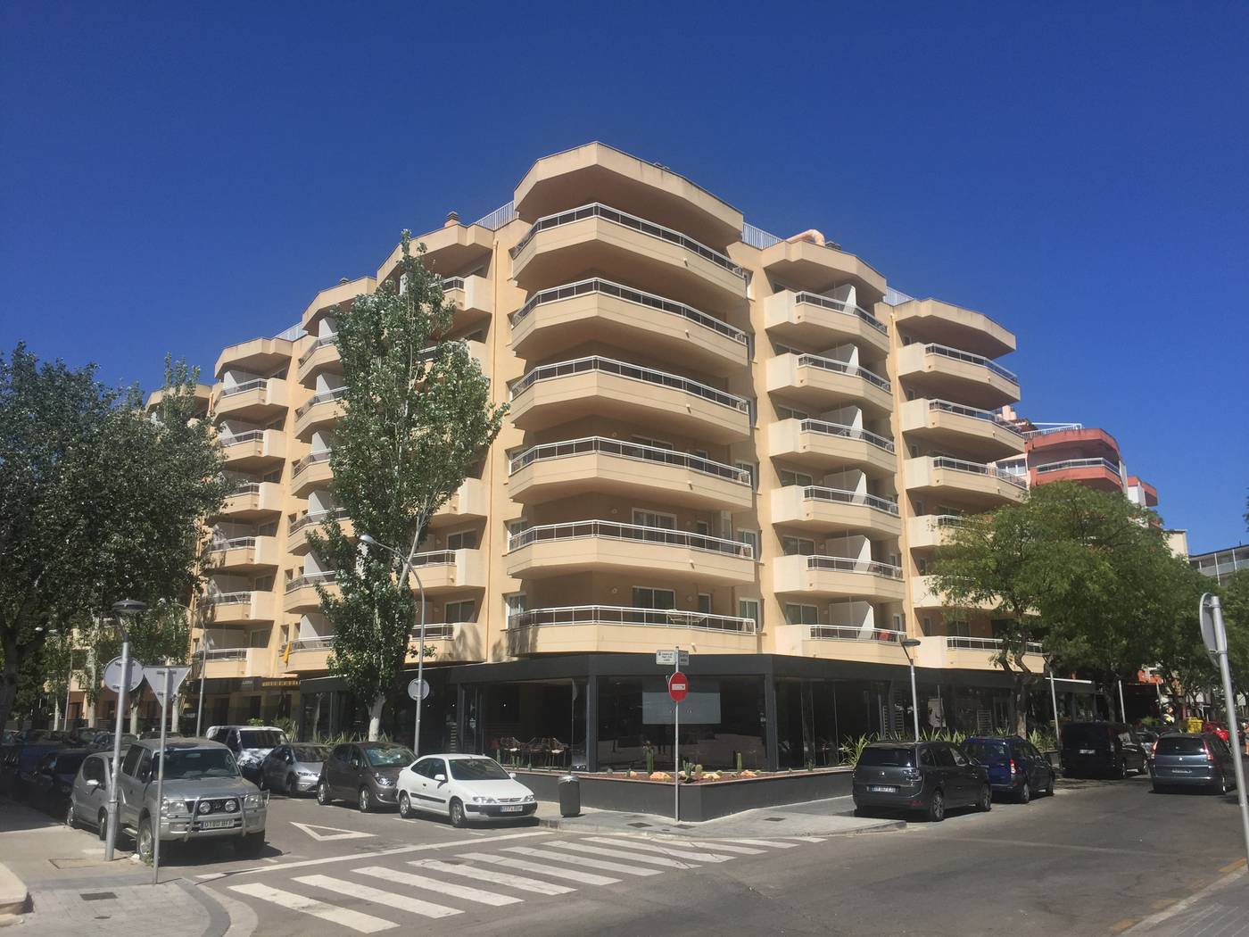 California-Apartments-III-Y-IV-General-view-9