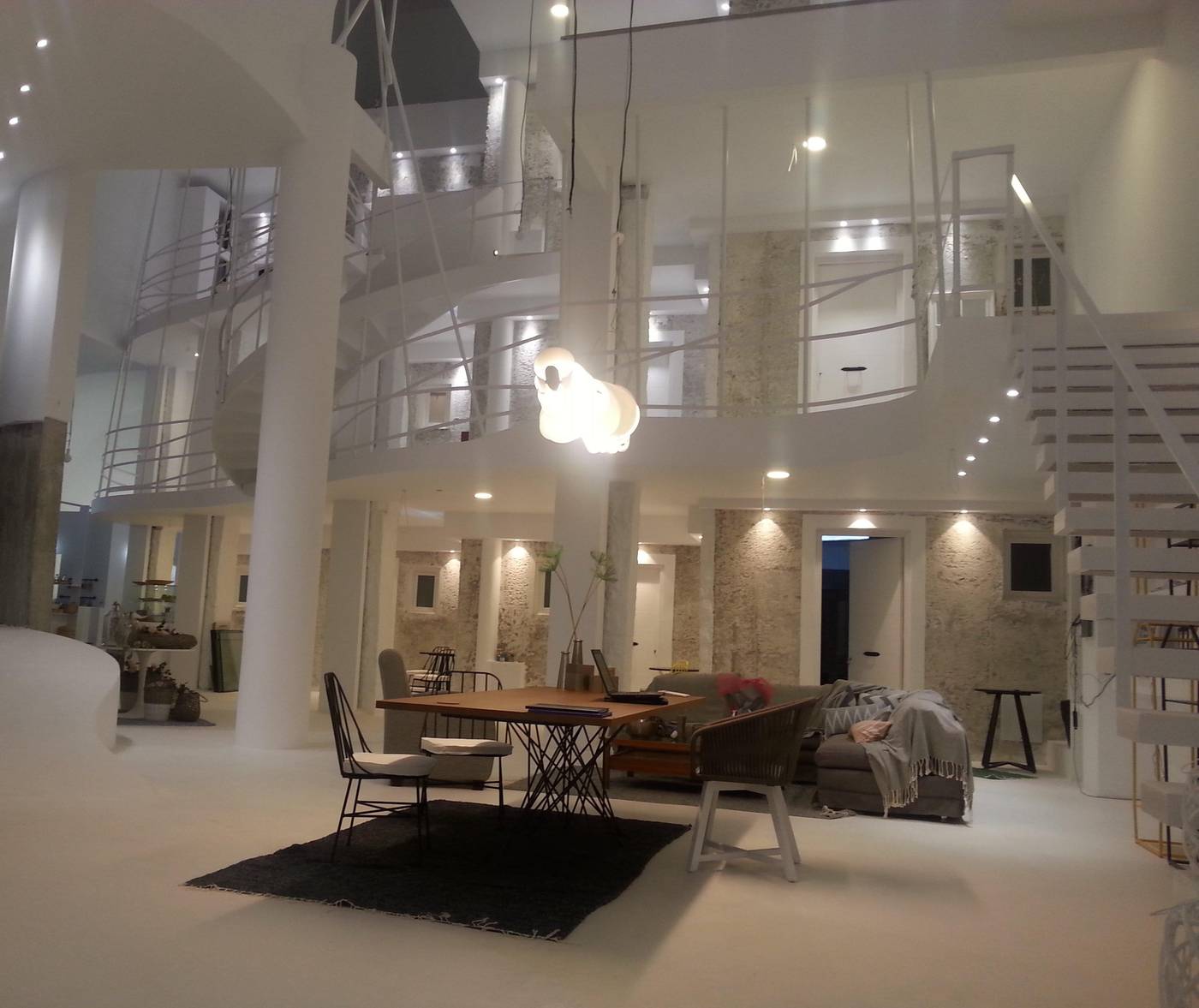 Kouros-Exclusive-General-view-64