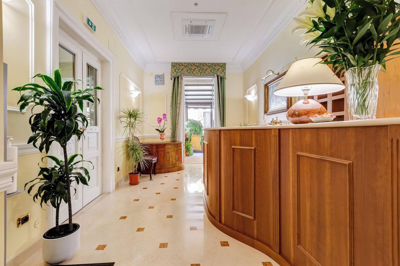 Residenza-Cellini-Lobby-2