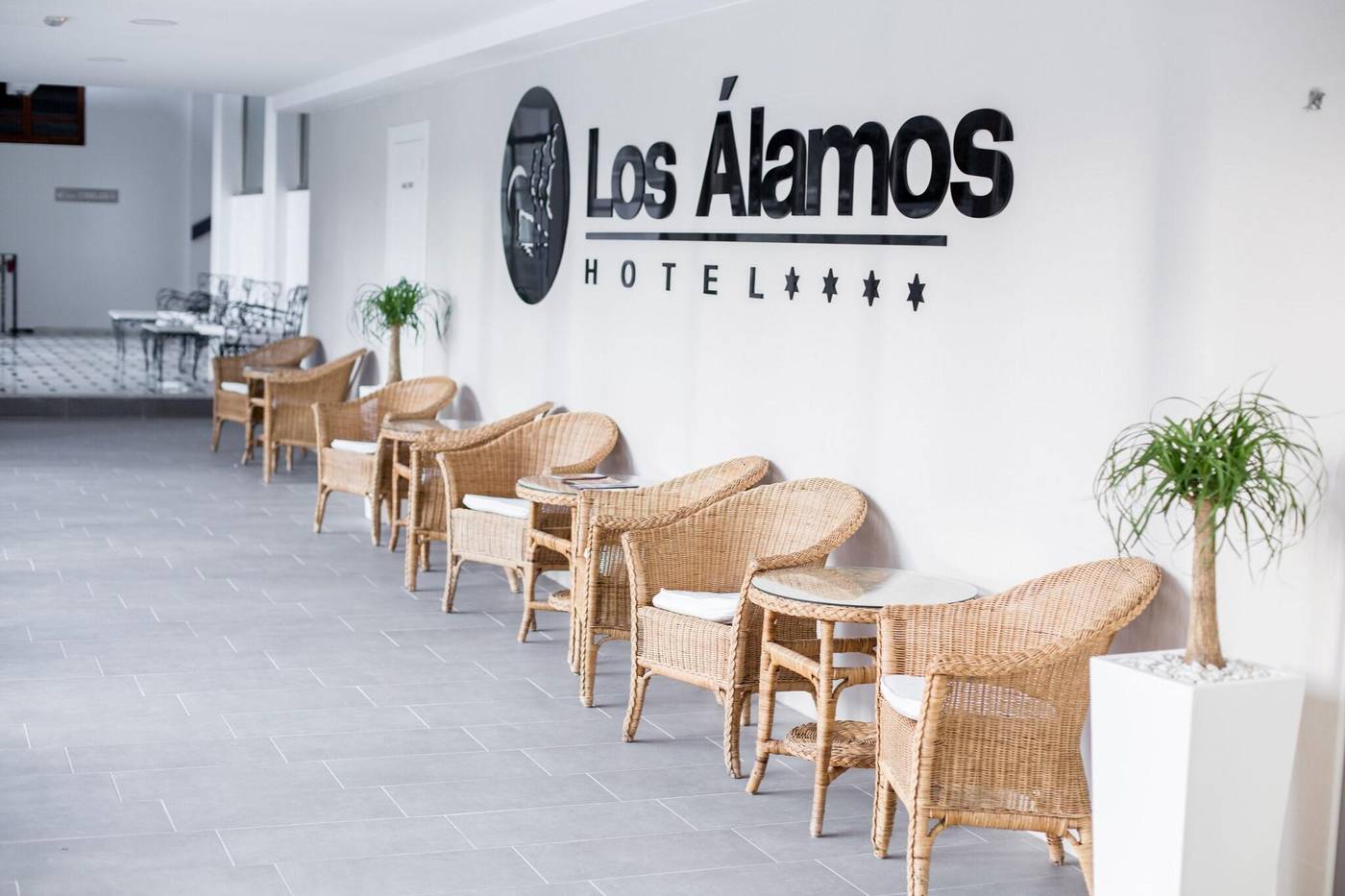 Los-Alamos-Lobby-38