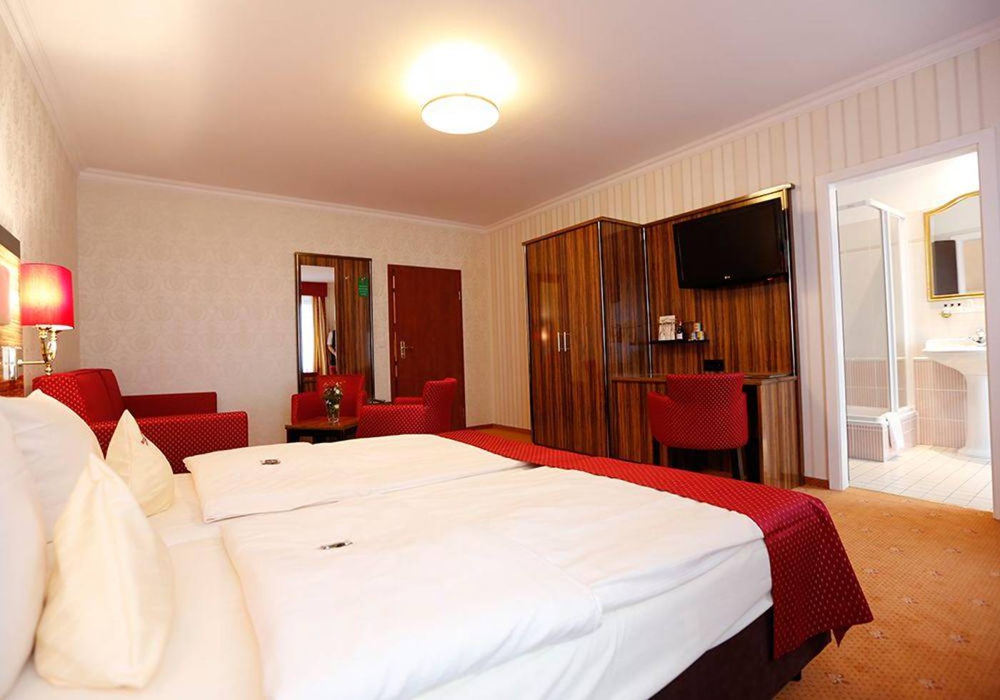 The-Lakeside-General-view-19