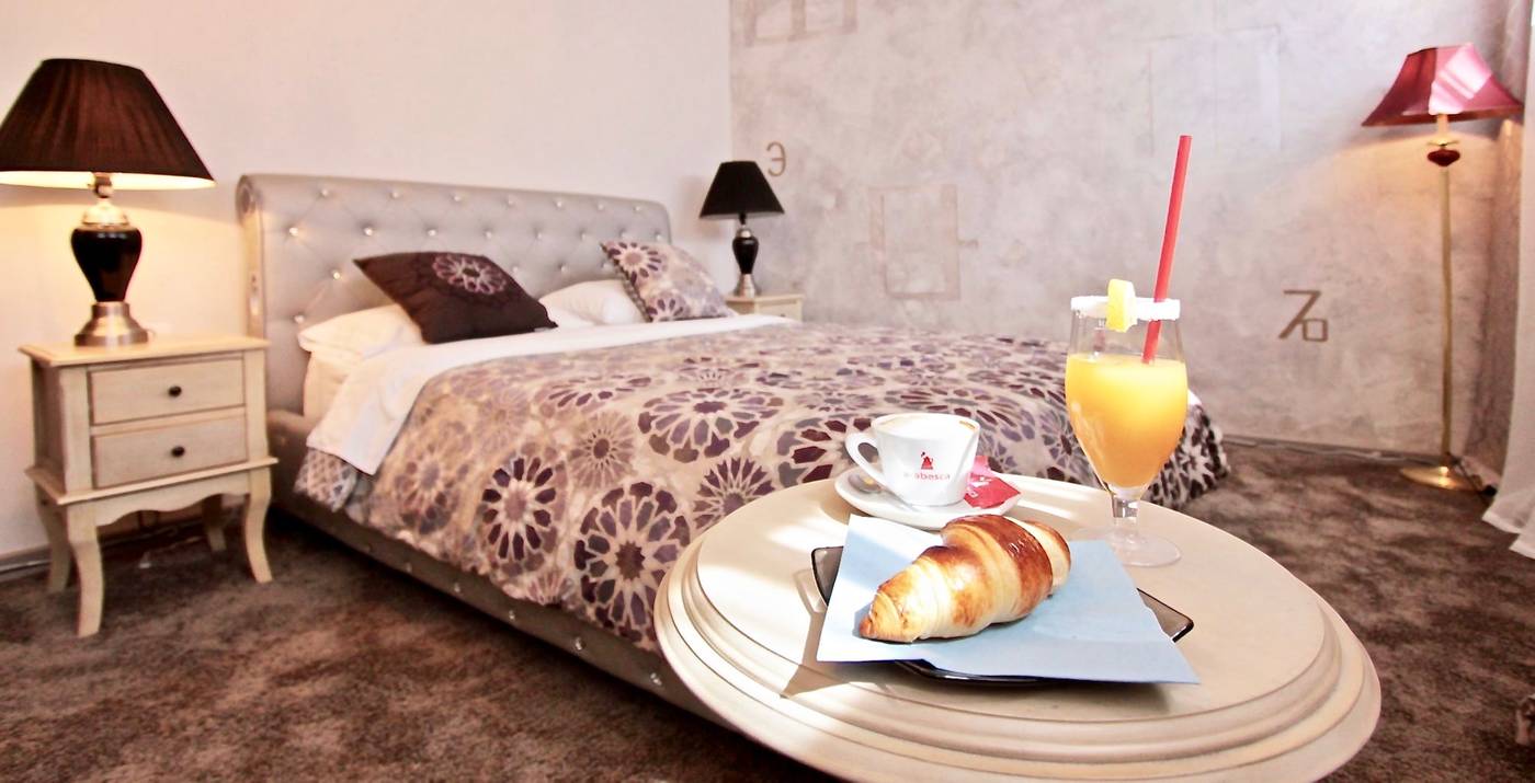 Prima-Luce-Downtown-Room-48