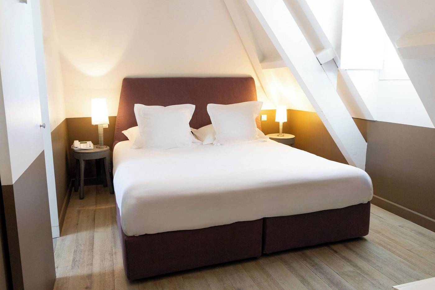 White-1921-Saint-Tropez-Room-20