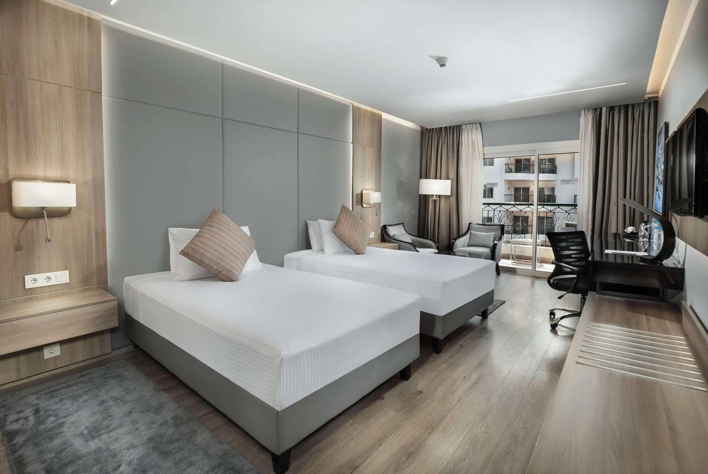 Steigenberger-Nile-Palace-Luxor-Room-35