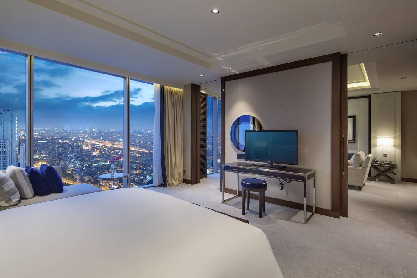 Hilton-Istanbul-Bomonti-Hotel---Conference-Centre-Room-44