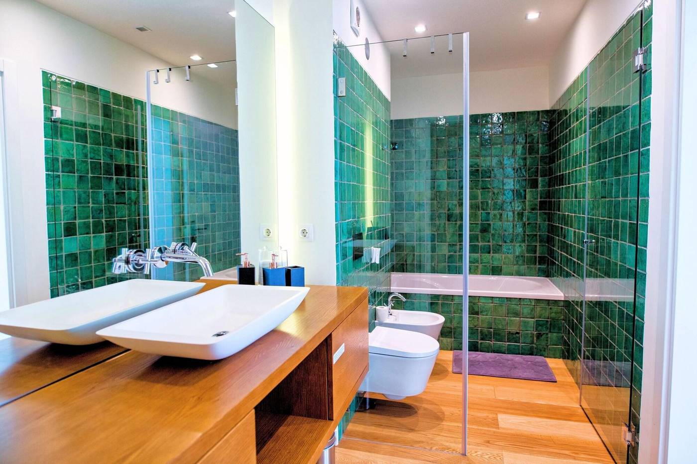 Industrial-Lisbon-Apartment---Adults-Only-Room-27