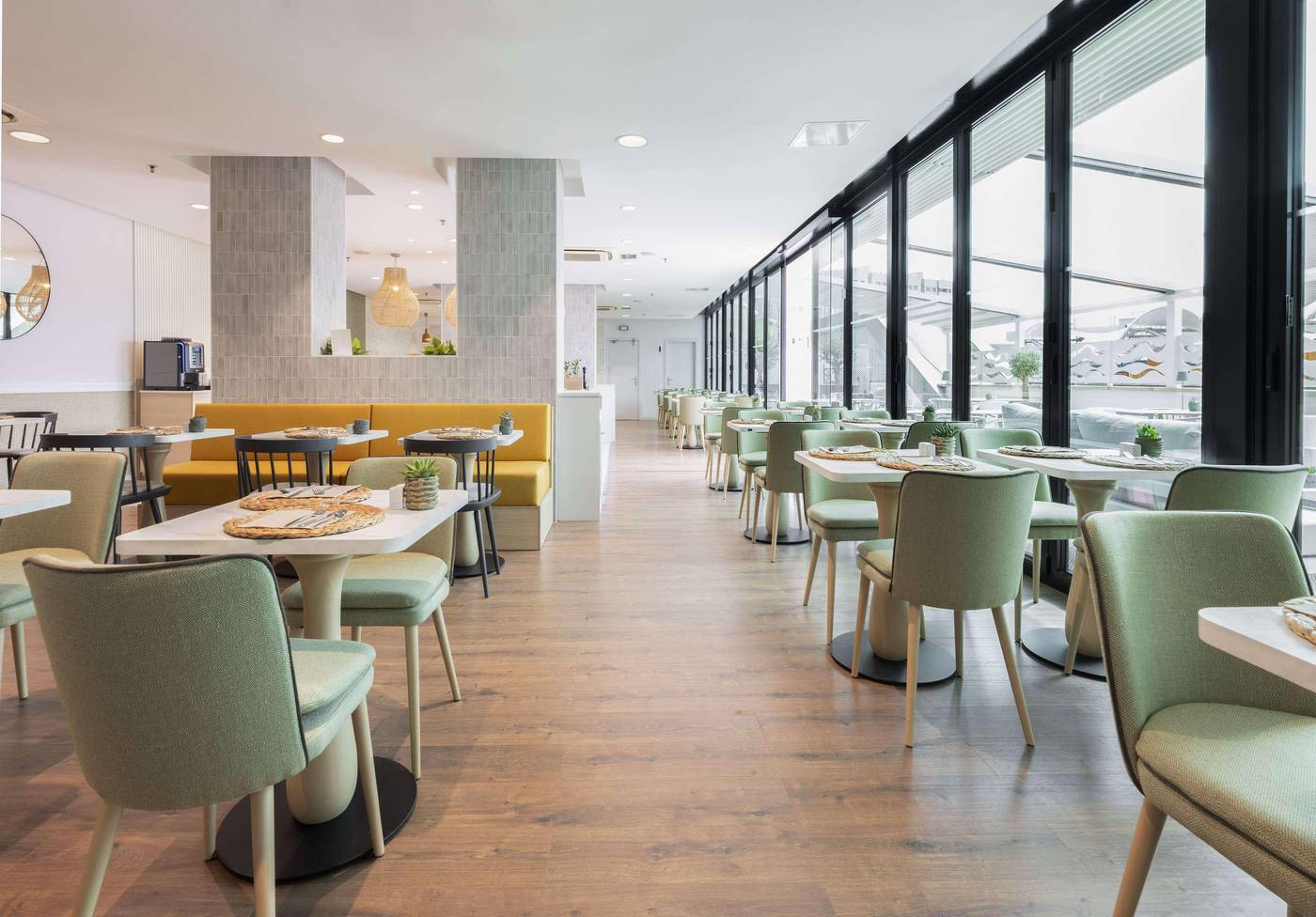 Malaga-Alameda-Centro-Affiliated-by-Melia-Restaurant-33