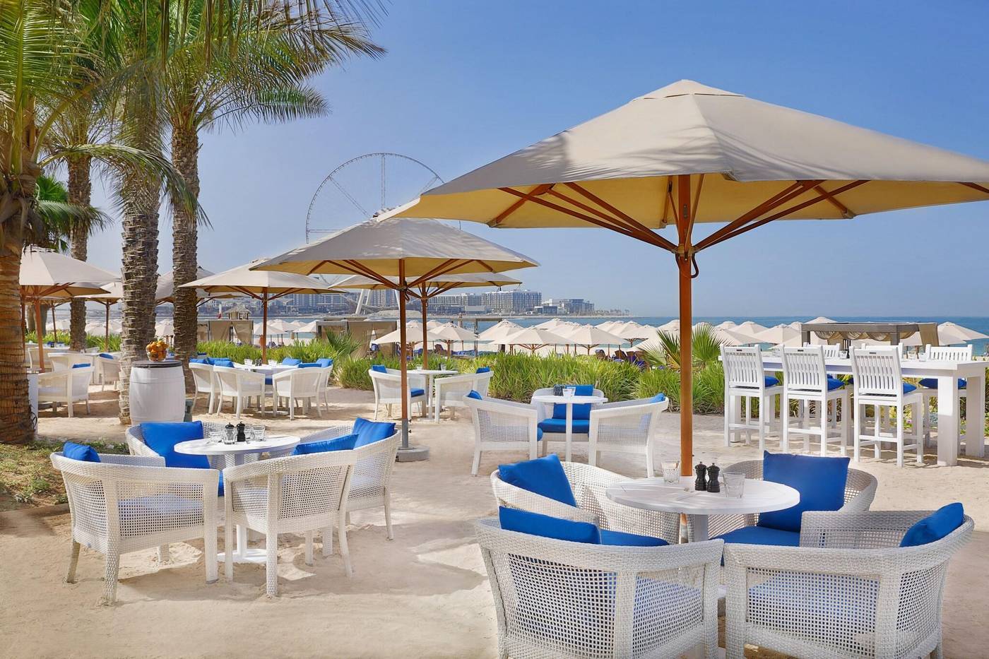 The-Ritz-Carlton--Dubai-Bar-18