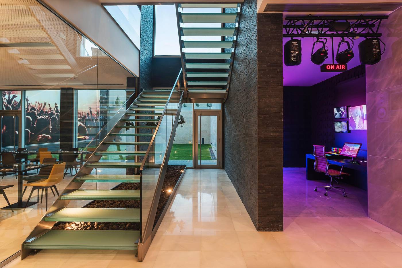 HF-Fenix-Music-Lobby-14