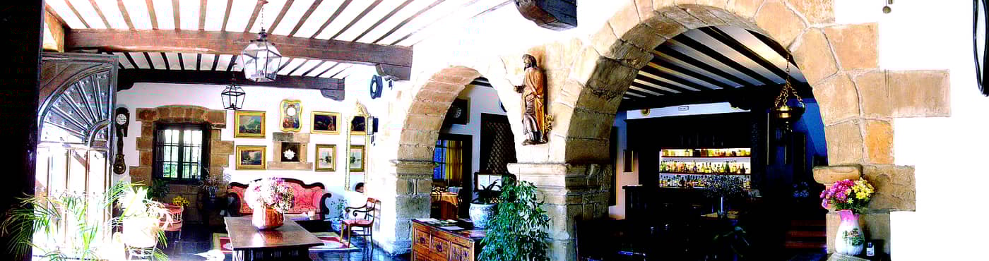 Museo Los Infantes-Spain-SANTILLANA DEL MAR-Lobby-7